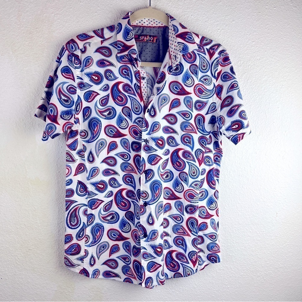 SPAZIO Vintage Button down Paisley Men’s Shirt. Short sleeve, 100% Cotton. Small
